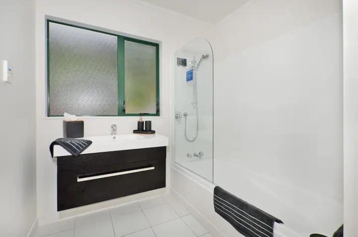 Apartamento Peaceful And Close To Town Whangarei Exterior foto